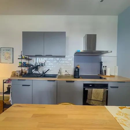 A Deux Pas Du Chateau De ! Versalhes