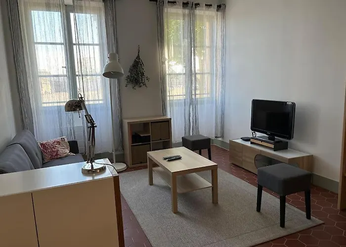 A Deux Pas Du Chateau De ! Apartamento